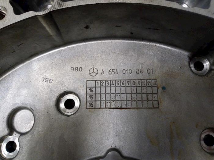 Distributiedeksel van een Mercedes-Benz E (W213) E-220d 2.0 Turbo 16V 2017