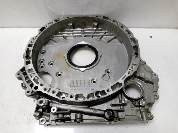 Distributiedeksel van een Mercedes-Benz E (W213) E-220d 2.0 Turbo 16V 2017