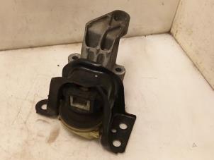 Gebruikte Motorrubber Renault Clio III (BR/CR) 1.5 dCi FAP Prijs € 30,00 Margeregeling aangeboden door Van Gils Automotive