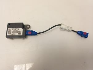 Gebruikte GPS Antenne Volvo V70 (BW) 2.0 D3 16V Prijs € 81,00 Margeregeling aangeboden door Van Gils Automotive