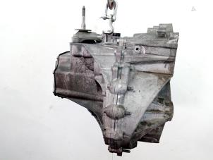 Gebruikte Versnellingsbak Peugeot 5008 I (0A/0E) 1.6 THP 16V Prijs € 599,00 Margeregeling aangeboden door Van Gils Automotive