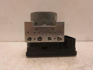 Gebruikte ABS Pomp Peugeot 208 I (CA/CC/CK/CL) 1.6 Blue HDi 100 Prijs € 199,00 Margeregeling aangeboden door Van Gils Automotive