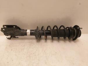 Gebruikte Mac Phersonpoot links-voor Mitsubishi Space Star (A0) 1.0 12V Prijs € 112,53 Inclusief btw aangeboden door Van Gils Automotive