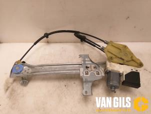 Gebruikte Raammechaniek 4Deurs links-achter Renault Megane III Grandtour (KZ) 1.6 16V Prijs € 50,00 Margeregeling aangeboden door Van Gils Automotive