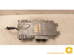 Gebruikte Omvormer Tesla Model S 90D Prijs € 724,79 Inclusief btw aangeboden door Van Gils Automotive