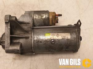 Gebruikte Startmotor Renault Trafic New (FL) 1.9 dCi 82 16V Prijs € 65,00 Margeregeling aangeboden door Van Gils Automotive