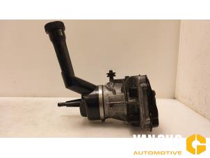 Gebruikte Stuurbekrachtiging Pomp Peugeot 308 (4A/C) 1.6 VTI 16V Prijs € 138,00 Margeregeling aangeboden door Van Gils Automotive