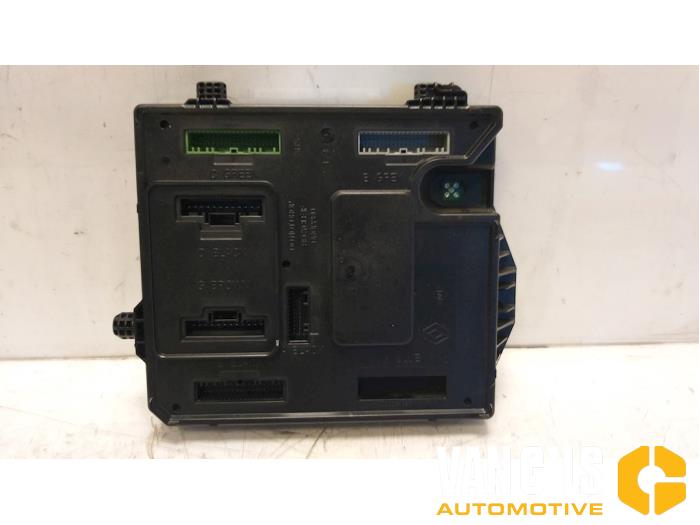 Gebruikte Module Bodycontrol Renault Megane III Grandtour (KZ) 1.5 dCi 110 Prijs € 30,00 Margeregeling aangeboden door Van Gils Automotive