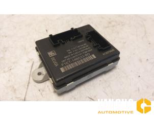 Gebruikte Module Centrale Deurvergrendeling Ford Grand C-Max (DXA) 1.0 Ti-VCT EcoBoost 12V 125 Prijs € 65,00 Margeregeling aangeboden door Van Gils Automotive