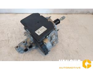 Gebruikte Rembol Tesla Model S 90D Prijs € 695,74 Inclusief btw aangeboden door Van Gils Automotive