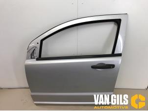 Gebruikte Portier 4Deurs links-voor Dodge Caliber 1.8 16V Prijs € 224,00 Margeregeling aangeboden door Van Gils Automotive