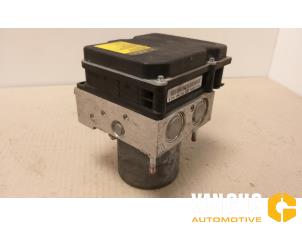 Gebruikte ABS Pomp Toyota Avensis (T27) 2.0 16V VVT-i Prijs € 88,00 Margeregeling aangeboden door Van Gils Automotive