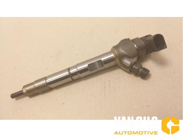 Gebruikte Verstuiver (diesel) Volkswagen Touran (5T1) 2.0 TDI 150 Prijs € 50,00 Margeregeling aangeboden door Van Gils Automotive