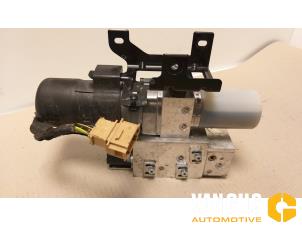 Gebruikte Cabriodak Motor Porsche 911 (991) 3.8 24V Carrera 4S Prijs € 499,99 Margeregeling aangeboden door Van Gils Automotive