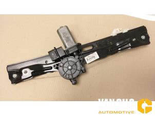 Gebruikte Raammechaniek 4Deurs links-achter BMW 2 serie Active Tourer (F45) 216d 1.5 TwinPower Turbo 12V Prijs € 59,99 Margeregeling aangeboden door Van Gils Automotive