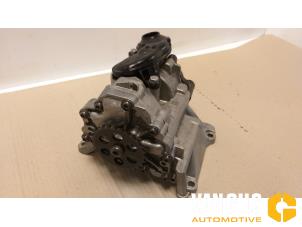 Gebruikte Oliepomp BMW X1 (F48) xDrive 20i 2.0 16V Twin Power Turbo Prijs € 174,99 Margeregeling aangeboden door Van Gils Automotive