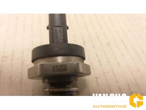 Oliedruk sensor van een BMW 5 serie (F10) 520d 16V 2014