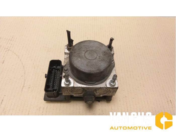 Gebruikte ABS Pomp Fiat Grande Punto (199) 1.2 Prijs op aanvraag aangeboden door Van Gils Automotive