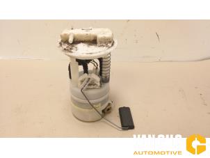 Gebruikte Tank element Pomp Nissan Micra (K12) 1.4 16V Prijs € 30,00 Margeregeling aangeboden door Van Gils Automotive