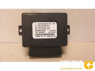 Gebruikte Handrem Module Mercedes CLA (117.3) 1.6 CLA-180 16V Prijs € 82,00 Margeregeling aangeboden door Van Gils Automotive