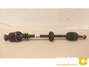 Gebruikte Steekas rechts-voor Renault Twingo II (CN) 1.2 16V Prijs € 33,00 Margeregeling aangeboden door Van Gils Automotive