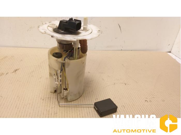 Gebruikte Tank element Pomp Chevrolet Nubira Wagon (J100) 1.6 16V Prijs € 60,00 Margeregeling aangeboden door Van Gils Automotive