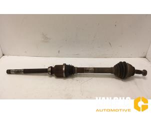 Gebruikte Cardanas rechts-voor (VWA) Peugeot 208 I (CA/CC/CK/CL) 1.6 Blue HDi 100 Prijs € 66,00 Margeregeling aangeboden door Van Gils Automotive