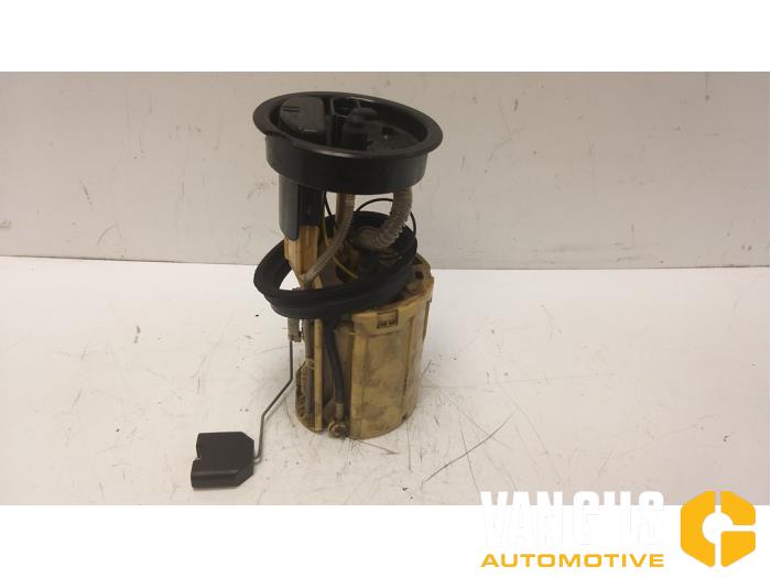 Gebruikte Tank element Pomp Volkswagen Transporter Prijs € 60,00 Margeregeling aangeboden door Van Gils Automotive