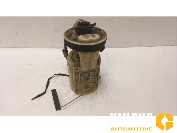 Gebruikte Tank element Pomp Volkswagen Polo Prijs € 33,00 Margeregeling aangeboden door Van Gils Automotive