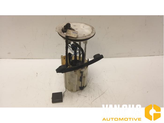 Gebruikte Brandstofpomp Elektrisch Mercedes A (W169) 2.0 A-180 CDI 16V 3-Drs. Prijs € 66,00 Margeregeling aangeboden door Van Gils Automotive