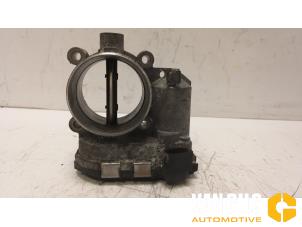 Gebruikte Gasklephuis Mercedes C (W203) 2.0 C-200K 16V Prijs € 65,00 Margeregeling aangeboden door Van Gils Automotive