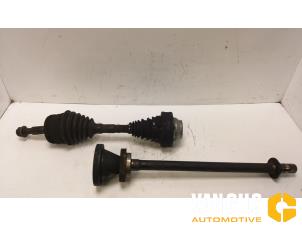 Gebruikte Cardanas rechts-voor (VWA) Mercedes V (638.2) V-220 2.2 CDI 16V Prijs € 74,99 Margeregeling aangeboden door Van Gils Automotive