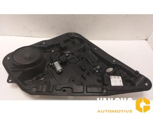 Gebruikte Ruitmechaniek 4Deurs rechts-achter Mercedes A-Klasse Prijs € 55,00 Margeregeling aangeboden door Van Gils Automotive