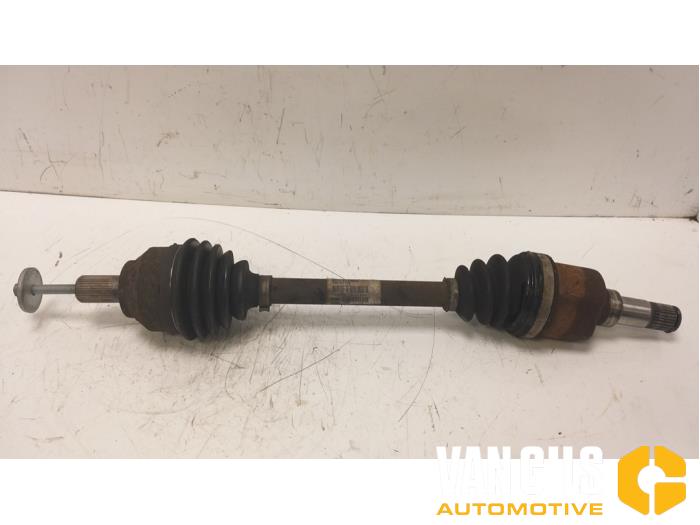 Gebruikte Cardanas links-voor (VWA) Volvo S40 (MS) 2.0 16V Prijs € 55,00 Margeregeling aangeboden door Van Gils Automotive