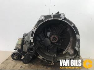 Gebruikte Versnellingsbak Ford Fiesta 5 (JD/JH) 1.3 Prijs € 299,00 Margeregeling aangeboden door Van Gils Automotive