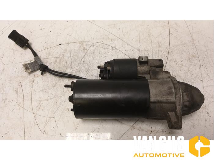 Gebruikte Startmotor BMW 7 serie (E38) 735i/iL V8 32V Prijs € 65,00 Margeregeling aangeboden door Van Gils Automotive