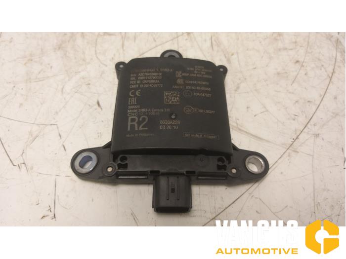 Gebruikte Radar sensor Mitsubishi Outlander (GF/GG) 2.4 16V PHEV 4x4 Prijs op aanvraag aangeboden door Van Gils Automotive