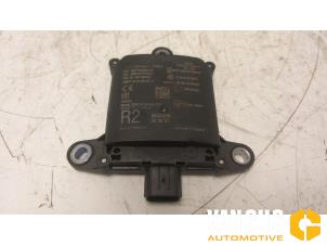 Gebruikte Radar sensor Mitsubishi Outlander (GF/GG) 2.4 16V PHEV 4x4 Prijs op aanvraag aangeboden door Van Gils Automotive