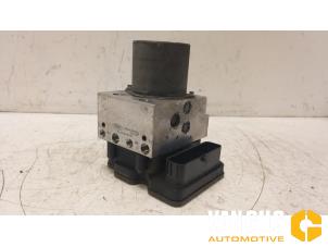 Gebruikte ABS Pomp Landrover Range Rover Sport (LW) 2.0 SD4 Prijs € 544,49 Inclusief btw aangeboden door Van Gils Automotive