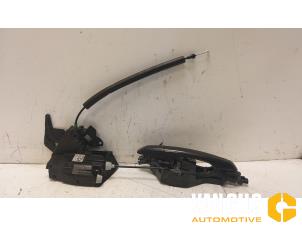 Gebruikte Portiergreep 4Deurs links-achter Landrover Range Rover Sport (LW) 2.0 SD4 Prijs op aanvraag aangeboden door Van Gils Automotive