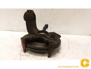 Gebruikte Fusee rechts-voor Seat Ibiza IV (6J5) 1.0 EcoTSI 12V Prijs € 65,00 Margeregeling aangeboden door Van Gils Automotive