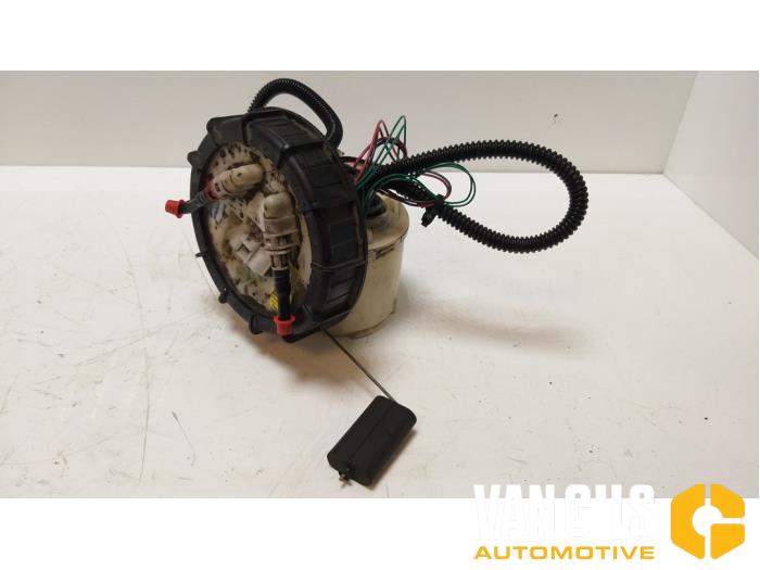 Gebruikte Tank element Pomp Ford Focus 1 Wagon 1.8 16V Prijs € 25,00 Margeregeling aangeboden door Van Gils Automotive