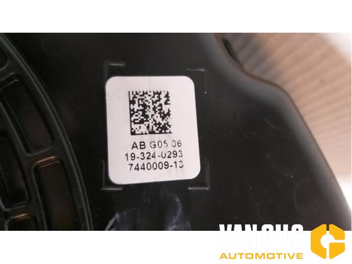 Ureumreservoir van een BMW X5 (G05) xDrive M50d 3.0 24V 2020