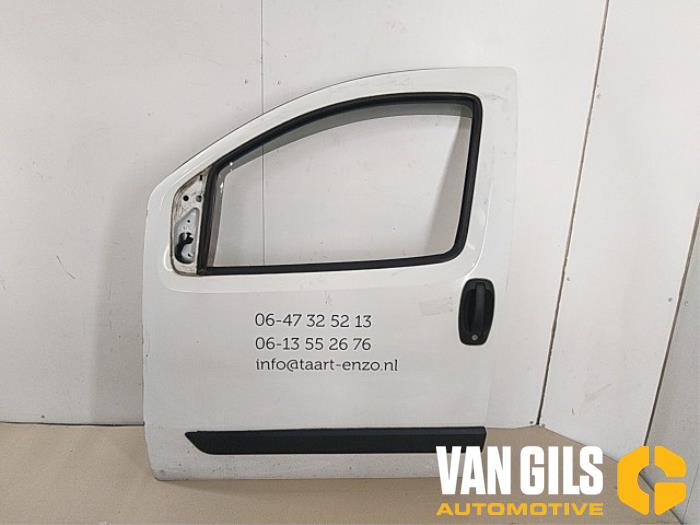 Door 2-door, left Peugeot Bipper O189685 - foto 1