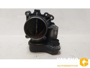 Gebruikte Gasklephuis Opel Zafira (F75) 2.2 16V Prijs € 65,00 Margeregeling aangeboden door Van Gils Automotive