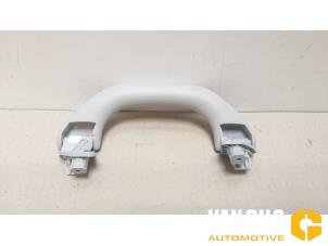 Gebruikte Handgreep Volkswagen Sharan (7N) 2.0 TDI 16V 4Motion Prijs € 36,30 Inclusief btw aangeboden door Van Gils Automotive