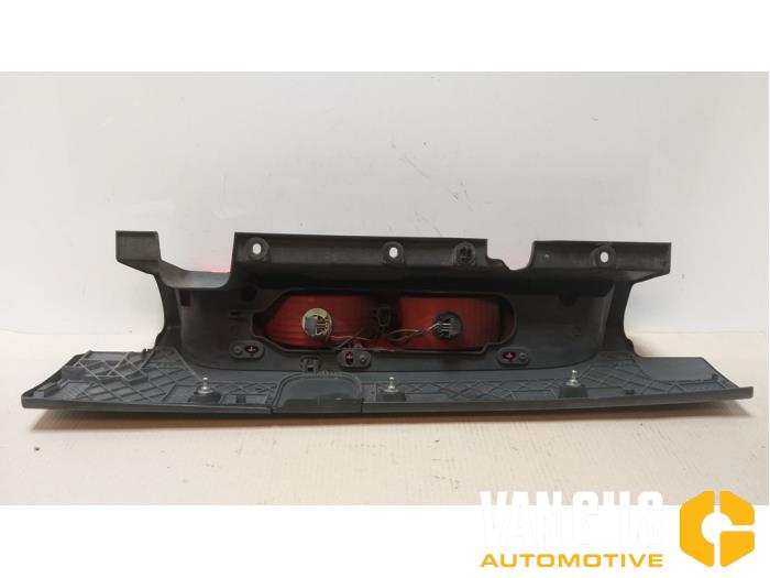 Renault Trafic Taillight, left Renault Trafic O191940 265A60118R O191940 9