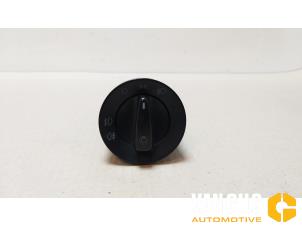 Gebruikte Licht Schakelaar Volkswagen Up! (121) 1.0 12V 75 Prijs € 30,00 Margeregeling aangeboden door Van Gils Automotive