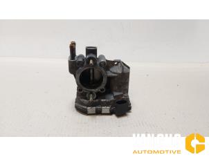 Gebruikte Gasklephuis Opel Corsa C (F08/68) 1.2 16V Prijs € 65,00 Margeregeling aangeboden door Van Gils Automotive