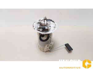 Gebruikte Tank element Pomp Renault Laguna II Grandtour (KG) 2.0 16V Prijs € 60,00 Margeregeling aangeboden door Van Gils Automotive